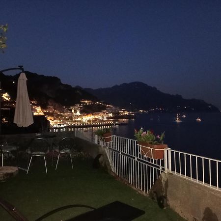 Appartamento Di Raphael Con Discesa Privata Al Mare Amalfi Eksteriør billede